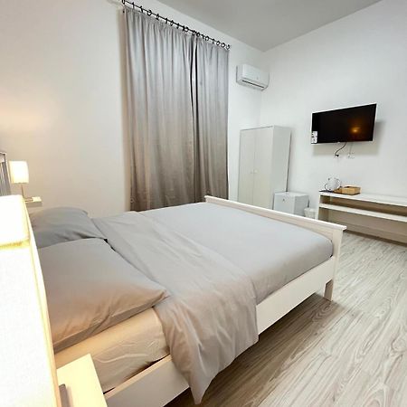 Bed and Breakfast The House Of Brindisi Рим Экстерьер фото